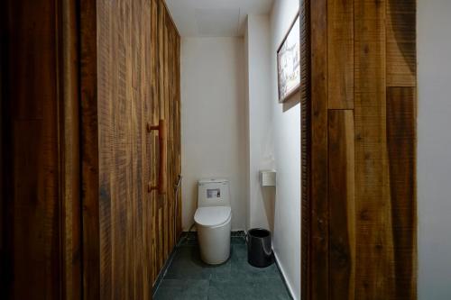 Deluxe Double or Twin Room with City View