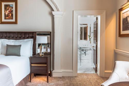 Junior Suite Main House