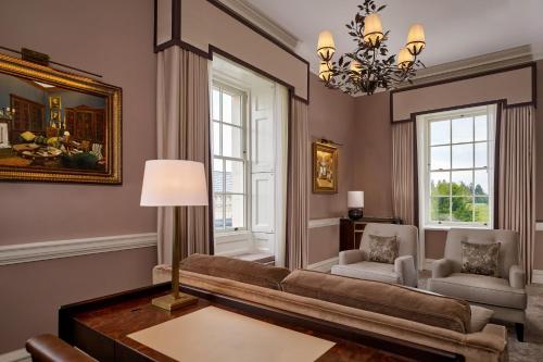 Main House One-Bedroom Suite
