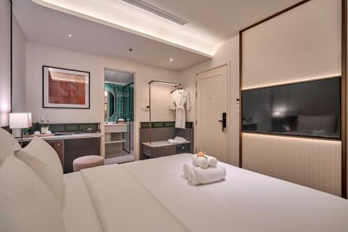 Deluxe Double Room Internal Window + Afternoon Tea