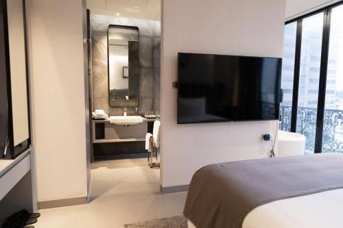 Culture View Suite