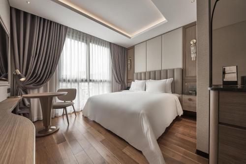 Deluxe Connecting Room for 4 people