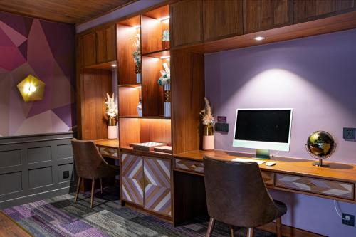 Premium Deluxe King  - Nest Lounge Access