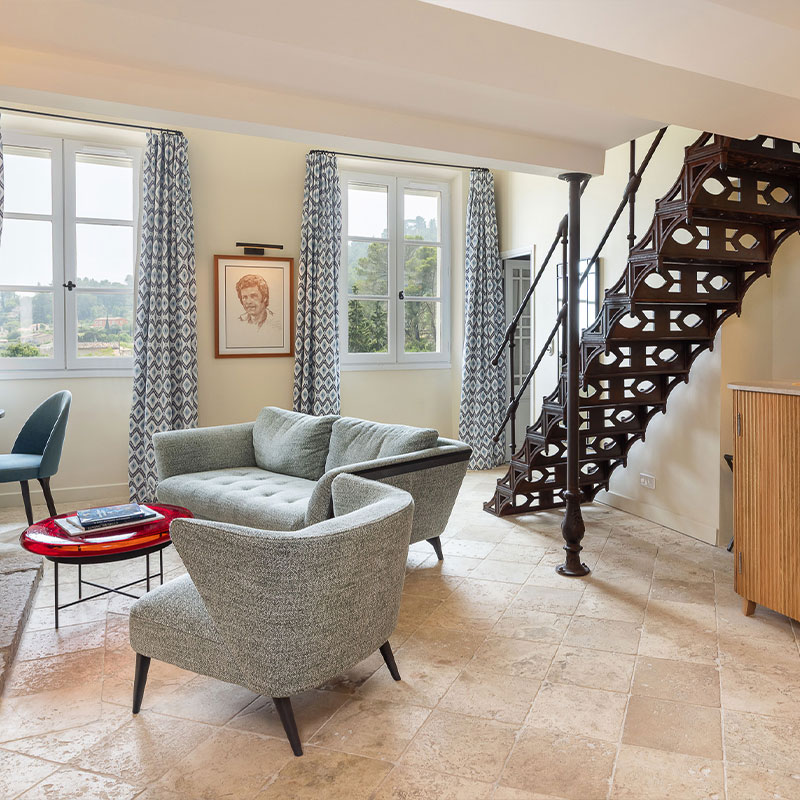 Joe Dassin's Room