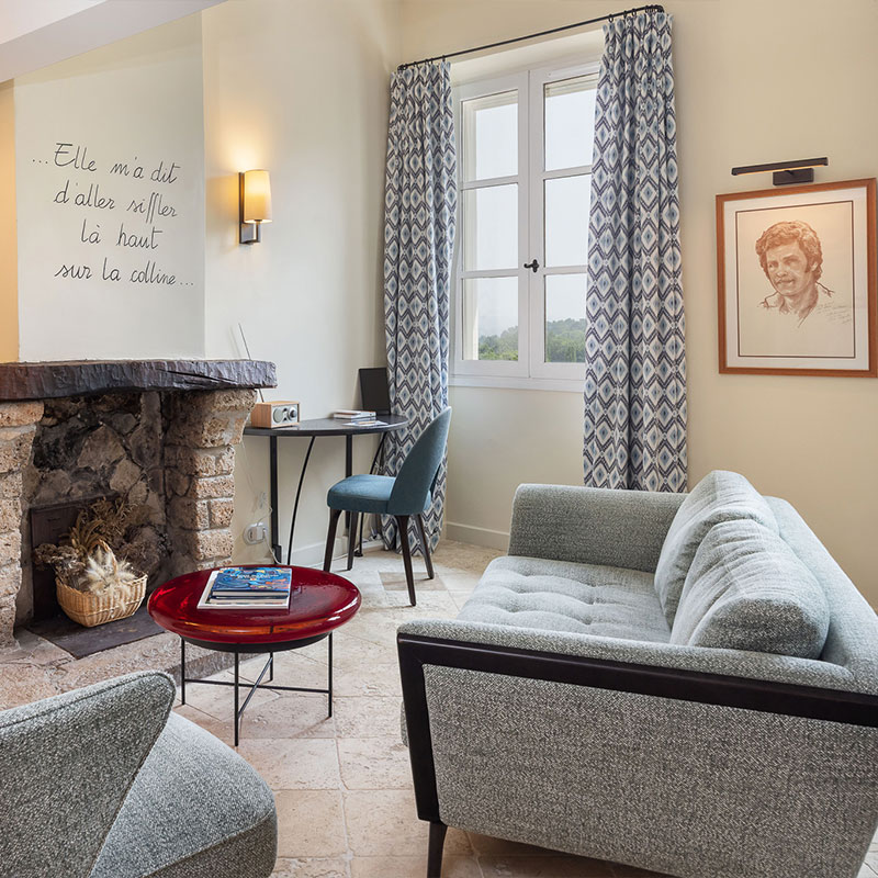 Joe Dassin's Room