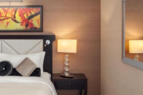 Junior Suite, Grand Living Room access level, Junior Suite