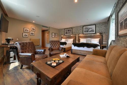 Premium Family Room