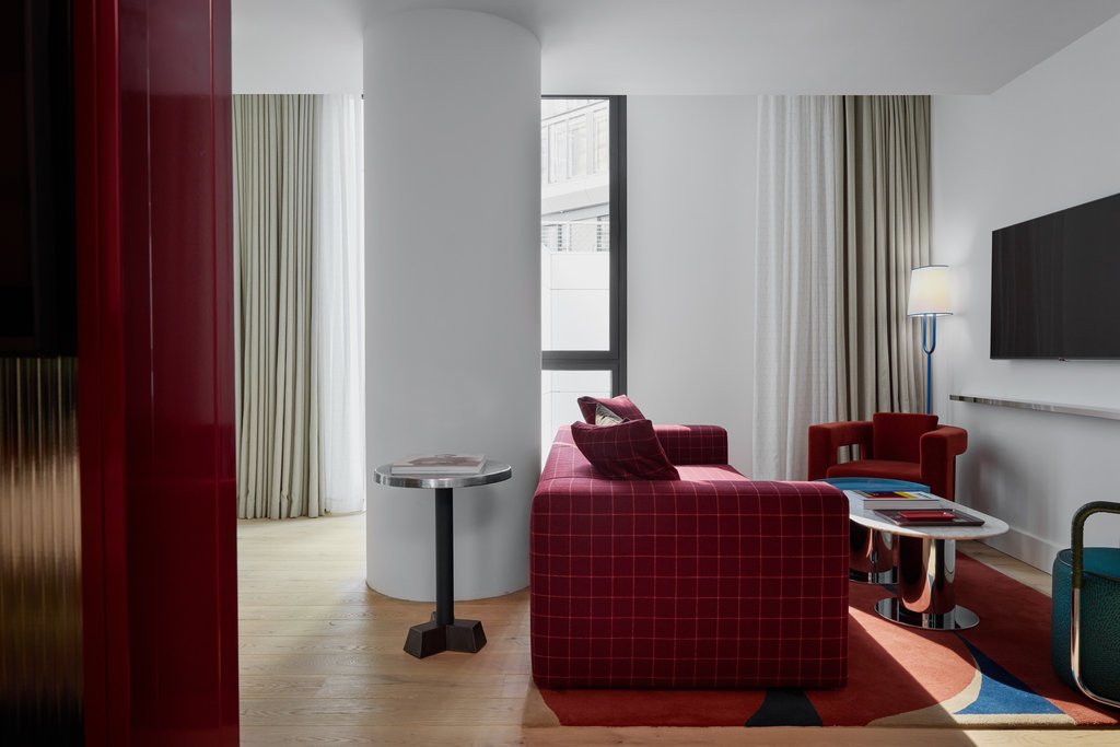 1 King Studio Suite