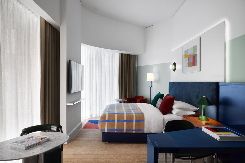 1 King Studio Suite