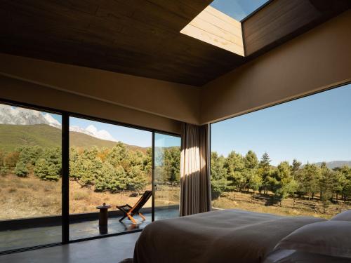 King Room with Mountain View