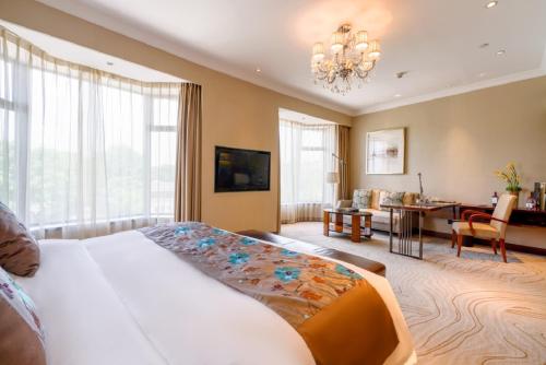 Junior Suite - Open-plan studio design