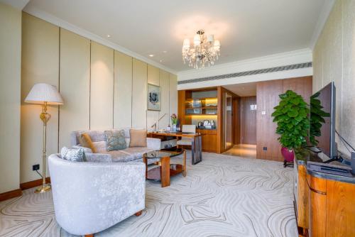 Prestige Suite