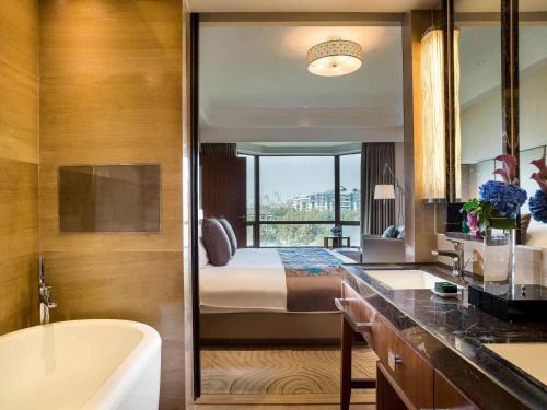 Superior King Room 