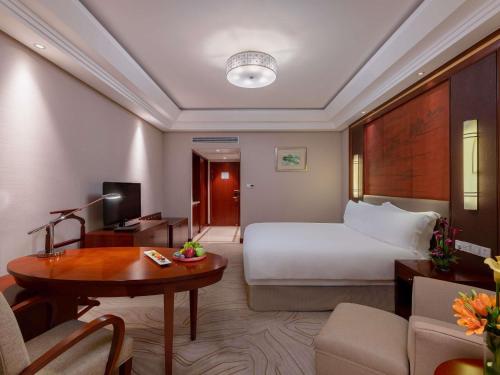 Superior King Room 
