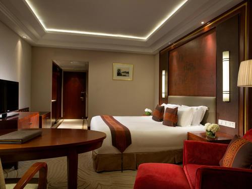 Superior King Room 