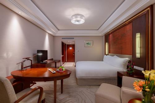 Superior King Room 