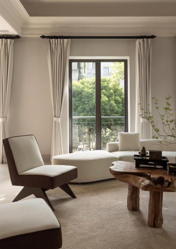 Yi Yan Xia Suite