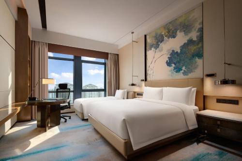 Family Deluxe Room with City View