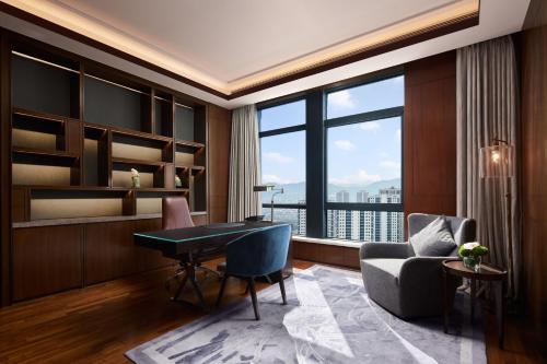 One-Bedroom Presidential King Suite