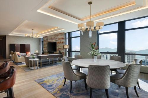 One-Bedroom Presidential King Suite