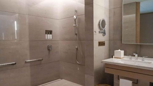 Premium King Room - Disability Access