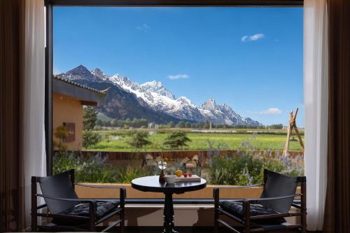 Twin Room with View