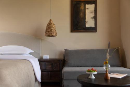 King Room with Mountain View