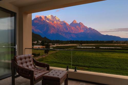 King Room with Balcony