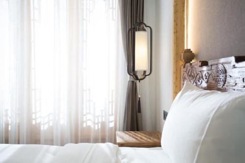 Standard Twin Room with Garden View