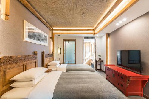 Standard Twin Room with Garden View