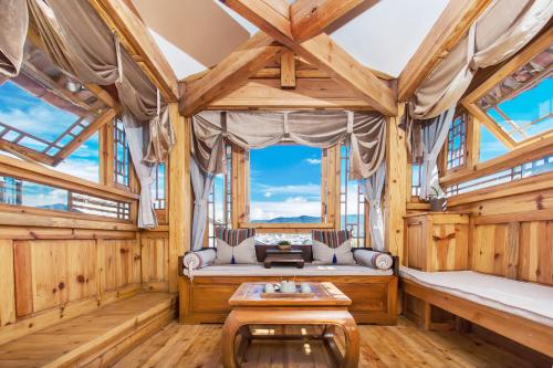 Deluxe Double Room with Castle View