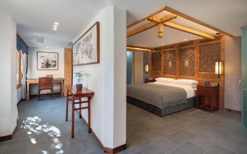 King Room with Garden View