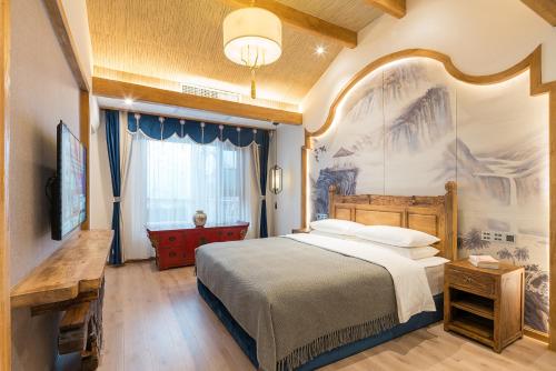 Deluxe Suite with Spa Bath
