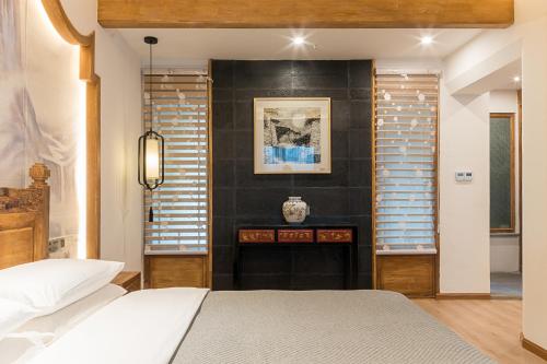 Deluxe Suite with Spa Bath