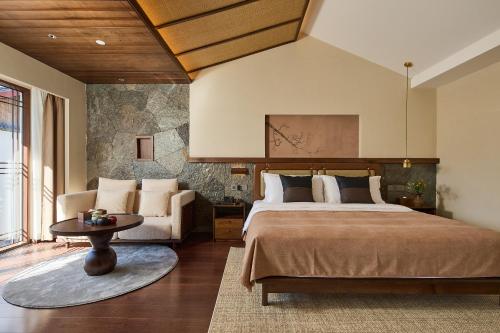 King Room with Lake View
