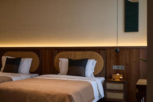 Twin Room with Lake View