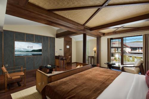 Premium King Room