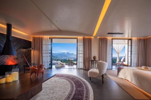 Superior King Suite