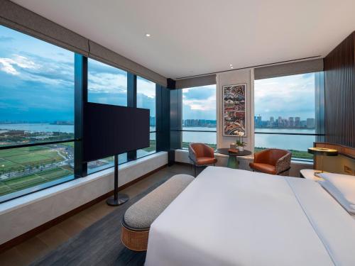 Premium King Room with River View