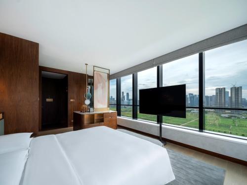 Premium King Room with River View