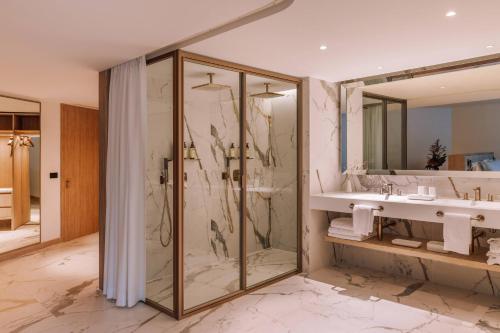 Extra ME+ Junior Suite with Terrace and Spa Access