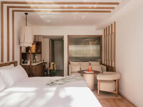 Exclusive ME + 2 Bedroom Suite