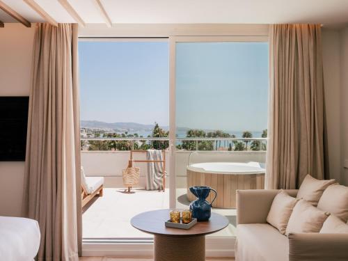 Ultimate ME + Penthouse