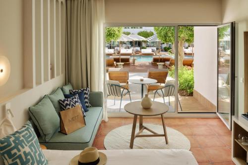 Lifestyle Deluxe Room