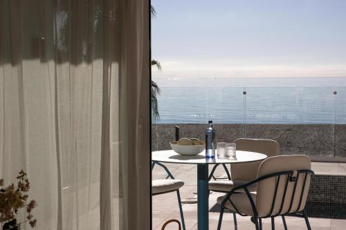 Sea View Suite with Pool