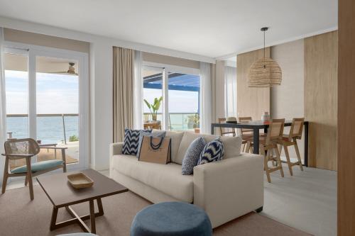 Seascape Suite with Private Pool