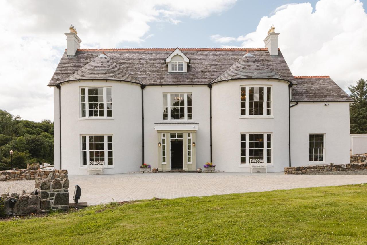 Moore Lodge