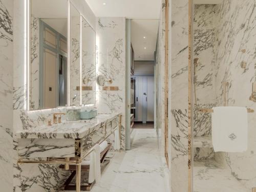 West Lake Suite