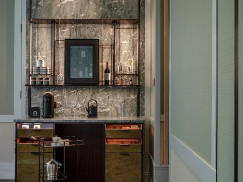 Lakeview Room