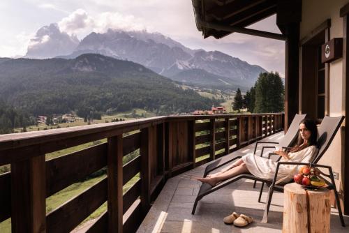 Presidential Suite with Mountain View